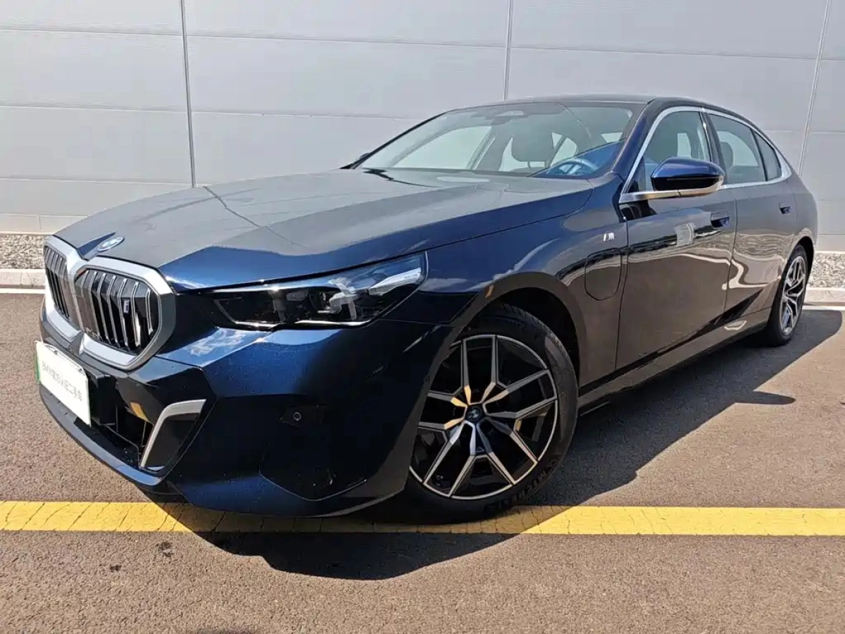 BMW I5  2025