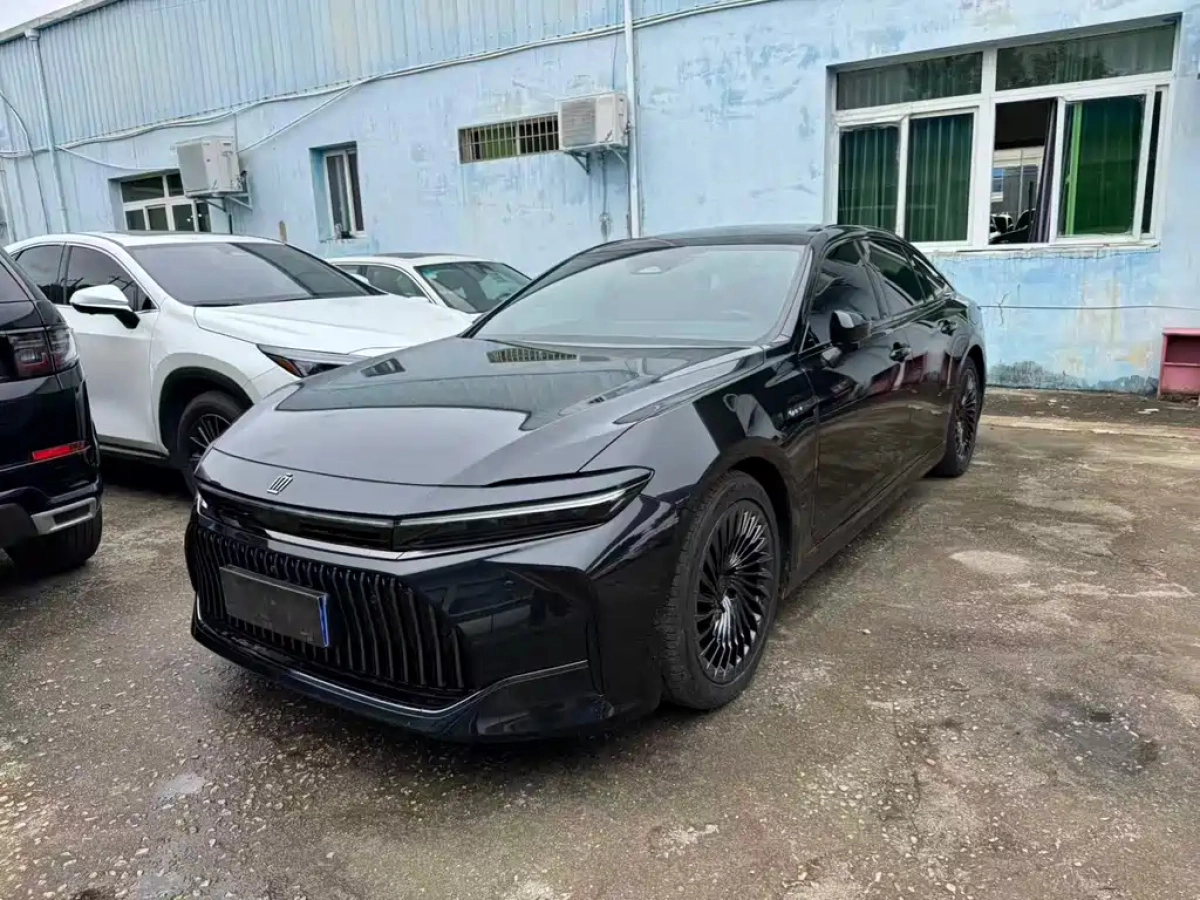 TOYOTA CROWN IMPORT  2025