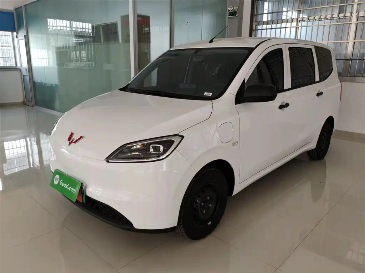 SGMW WULING HONGGUANG NEW ENERGY  2025