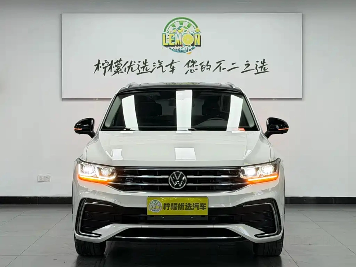 VOLKSWAGEN TIGUAN X