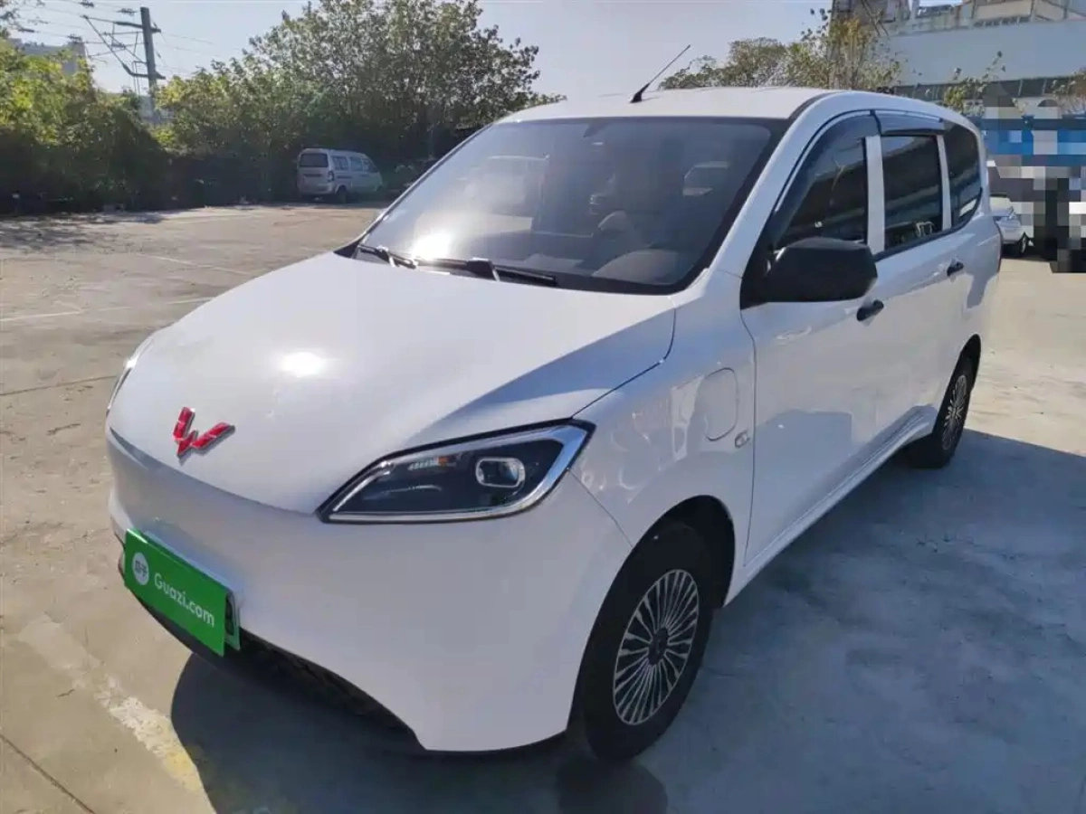 SGMW WULING HONGGUANG NEW ENERGY  2025