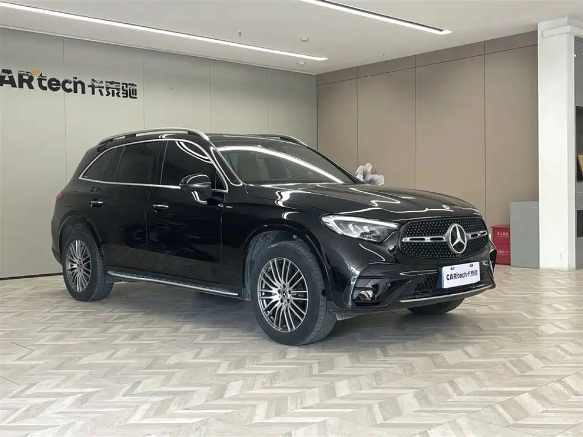 MERCEDES BENZ GLC