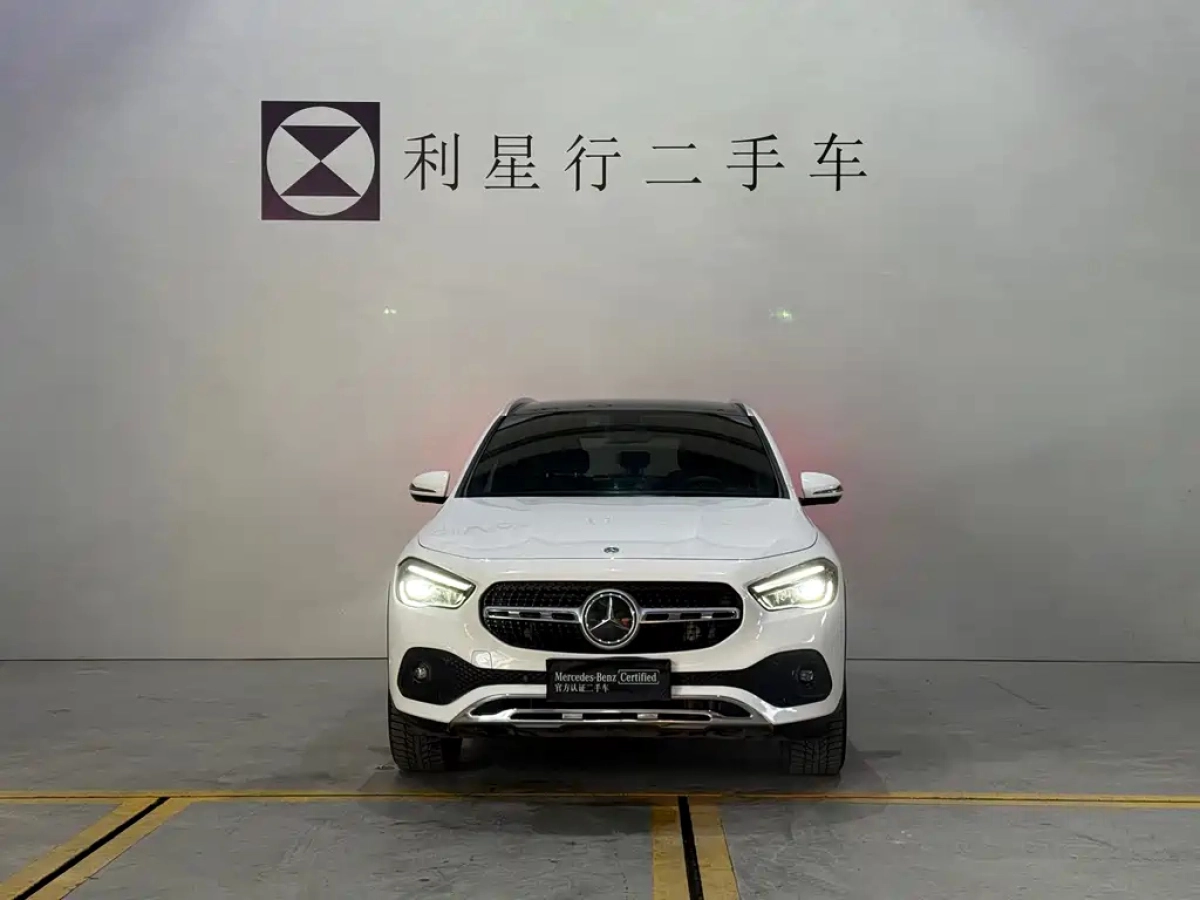 MERCEDES BENZ GLA
