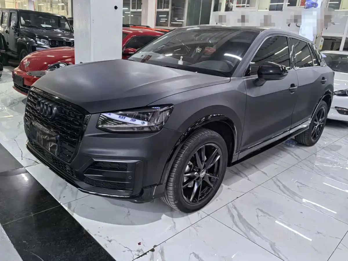AUDI Q2L