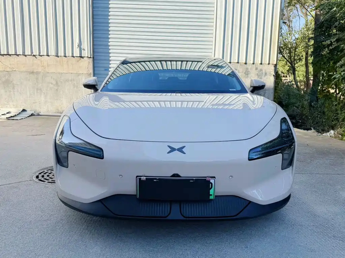 XPENG MOTORS MONA M03