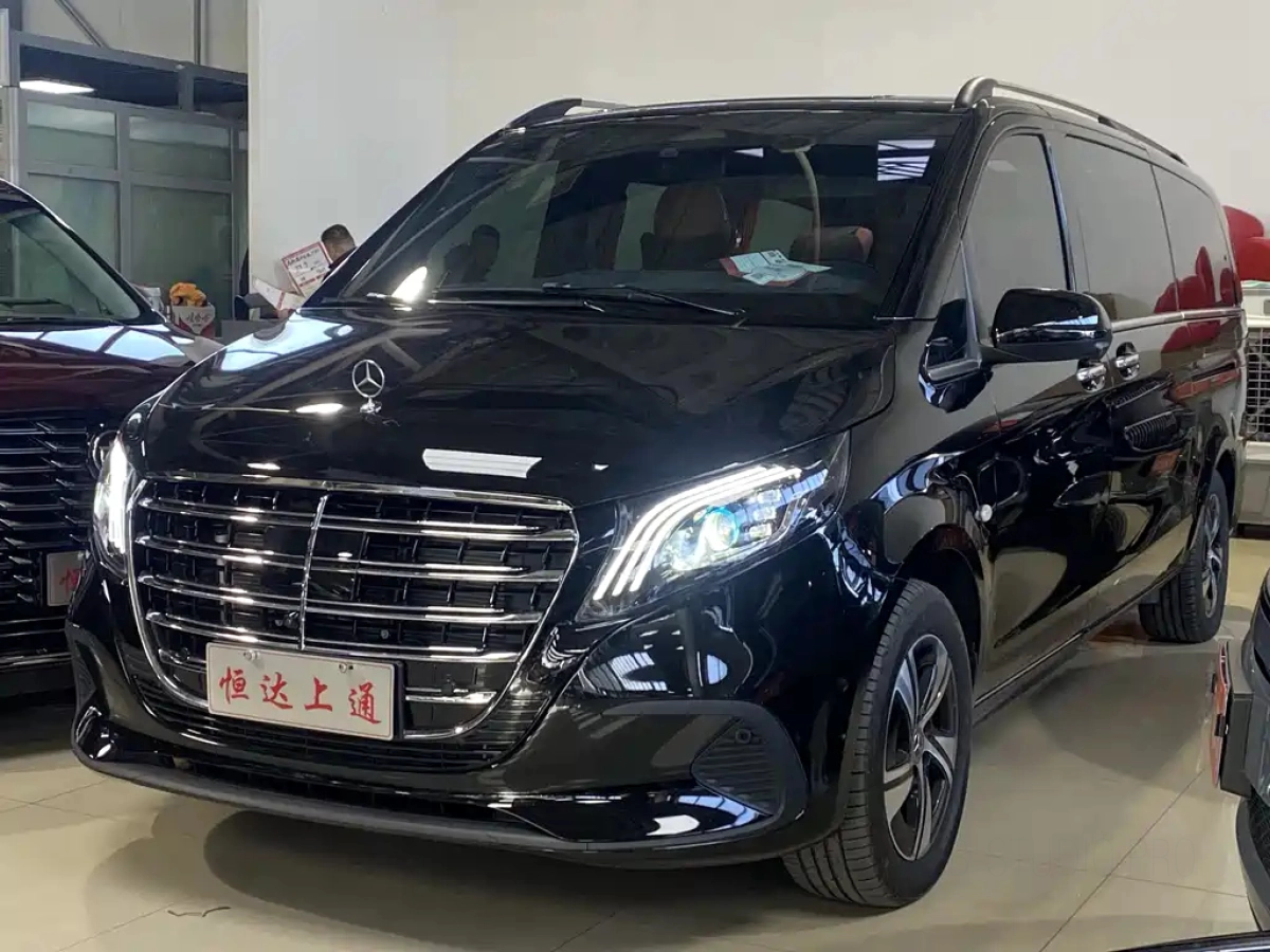 MERCEDES BENZ VITO  2025