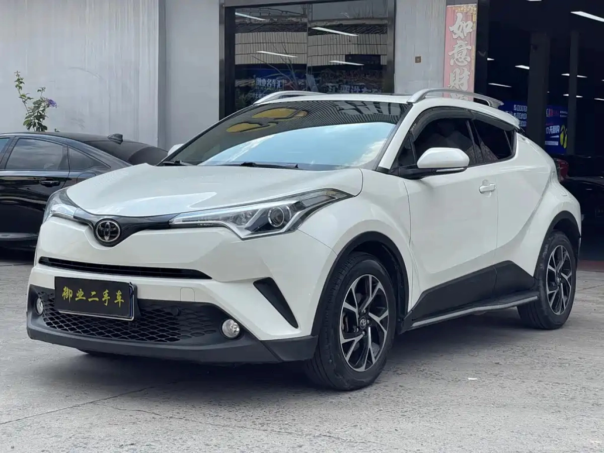 TOYOTA C-HR  2021