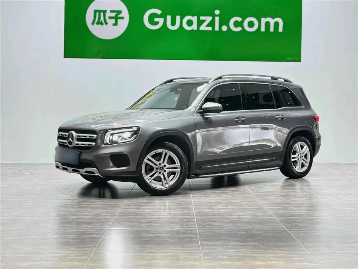 MERCEDES BENZ GLB