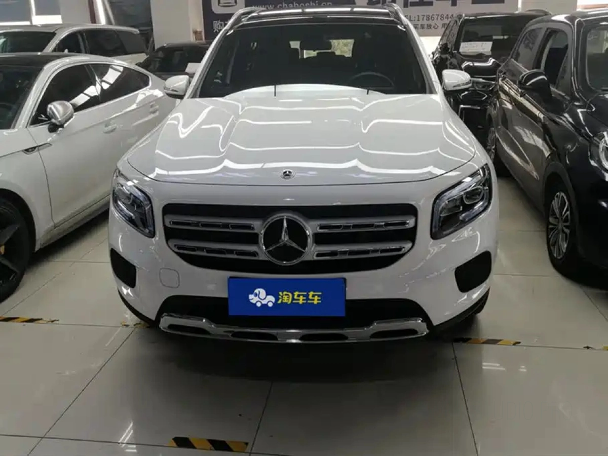 MERCEDES BENZ GLB