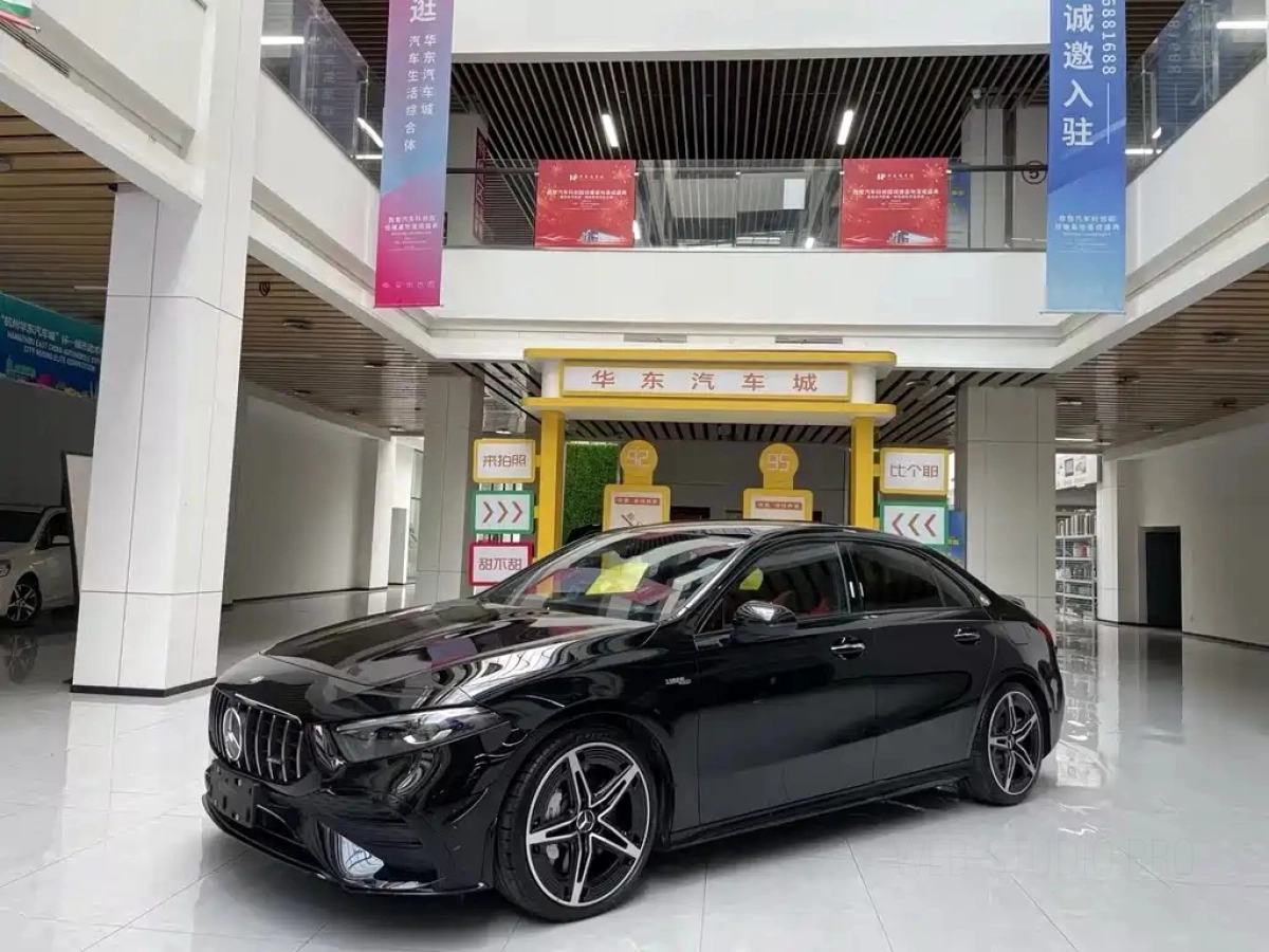 MERCEDES BENZ A-CLASS AMG  2025