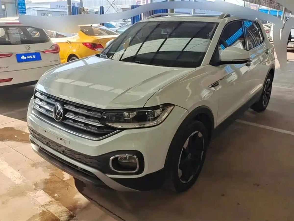 VOLKSWAGEN TACOUA  2023