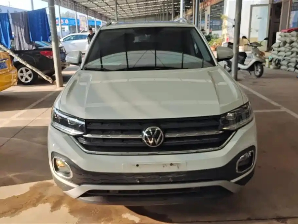 VOLKSWAGEN TACOUA