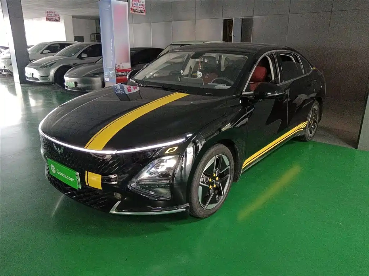 SGMW WULING STARLIGHT  2025