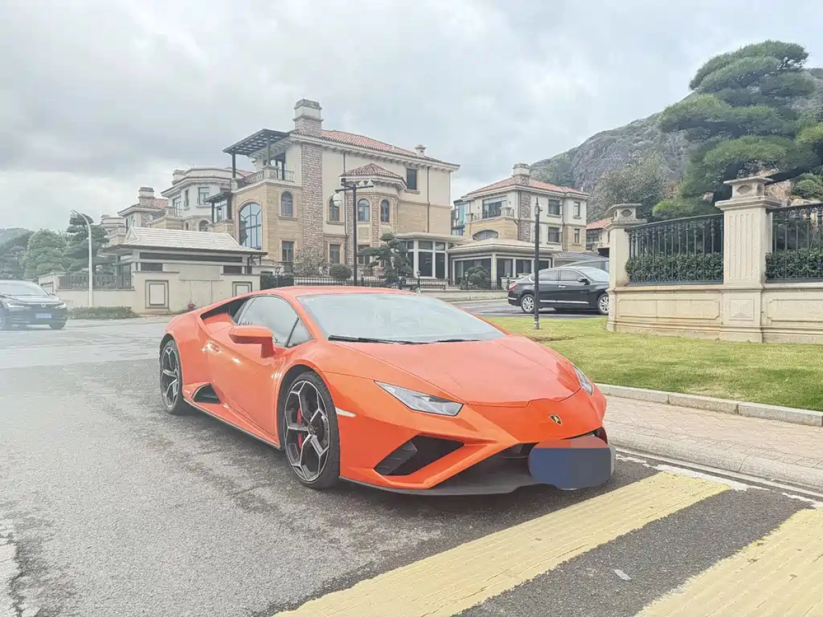 LAMBORGHINI HURACAN  2022