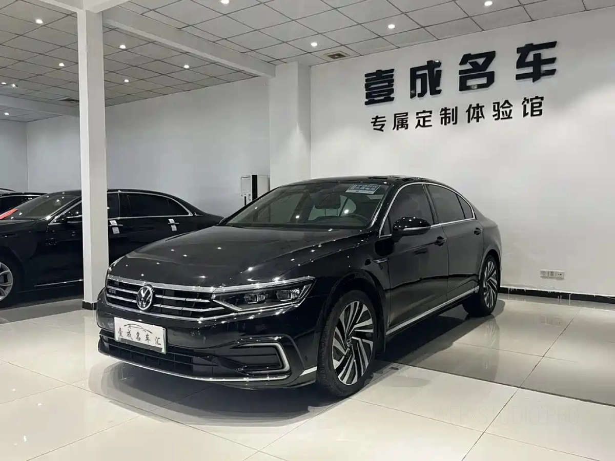 VOLKSWAGEN MAGOTAN GTE PLUG IN HYBRID  2022