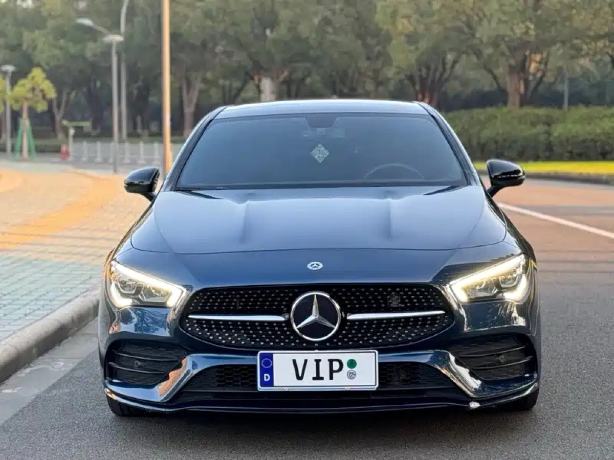 MERCEDES BENZ CLA
