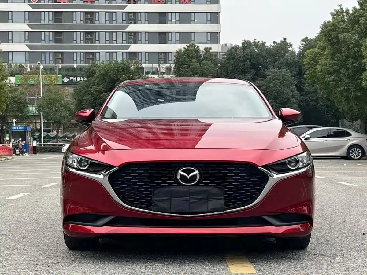 MAZDA 3 AXELA