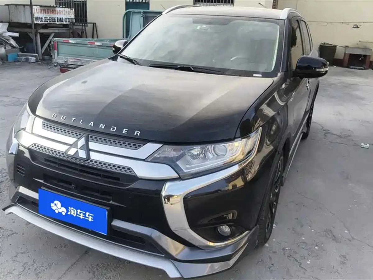 MITSUBISHI OUTLANDER  2021