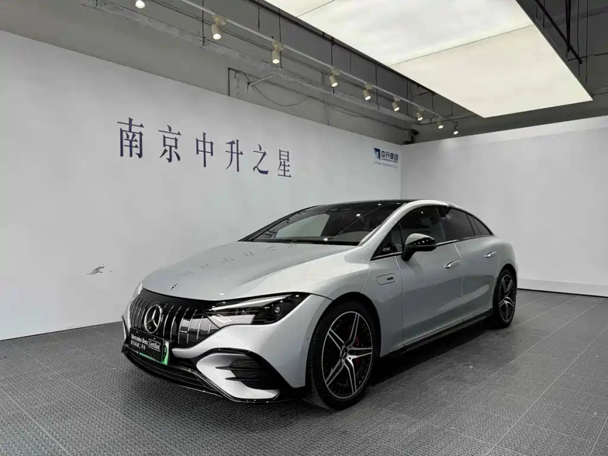 MERCEDES BENZ EQE AMG  2023