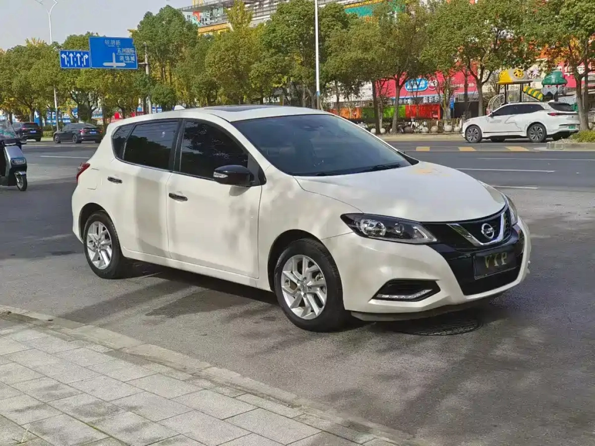 NISSAN TIIDA TIIDA