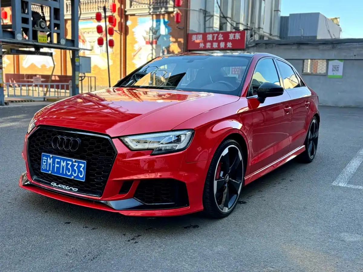 AUDI RS 3  2019