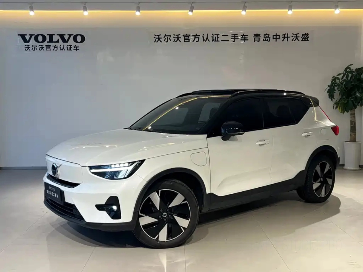 VOLVO XC40 NEW ENERGY  2024