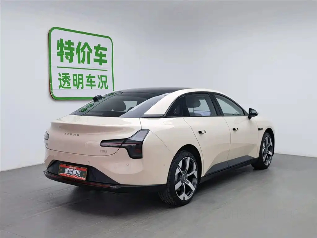 XPENG MOTORS MONA M03