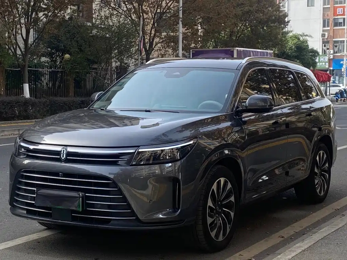 HUAWEI HARMON AITO M7  2024