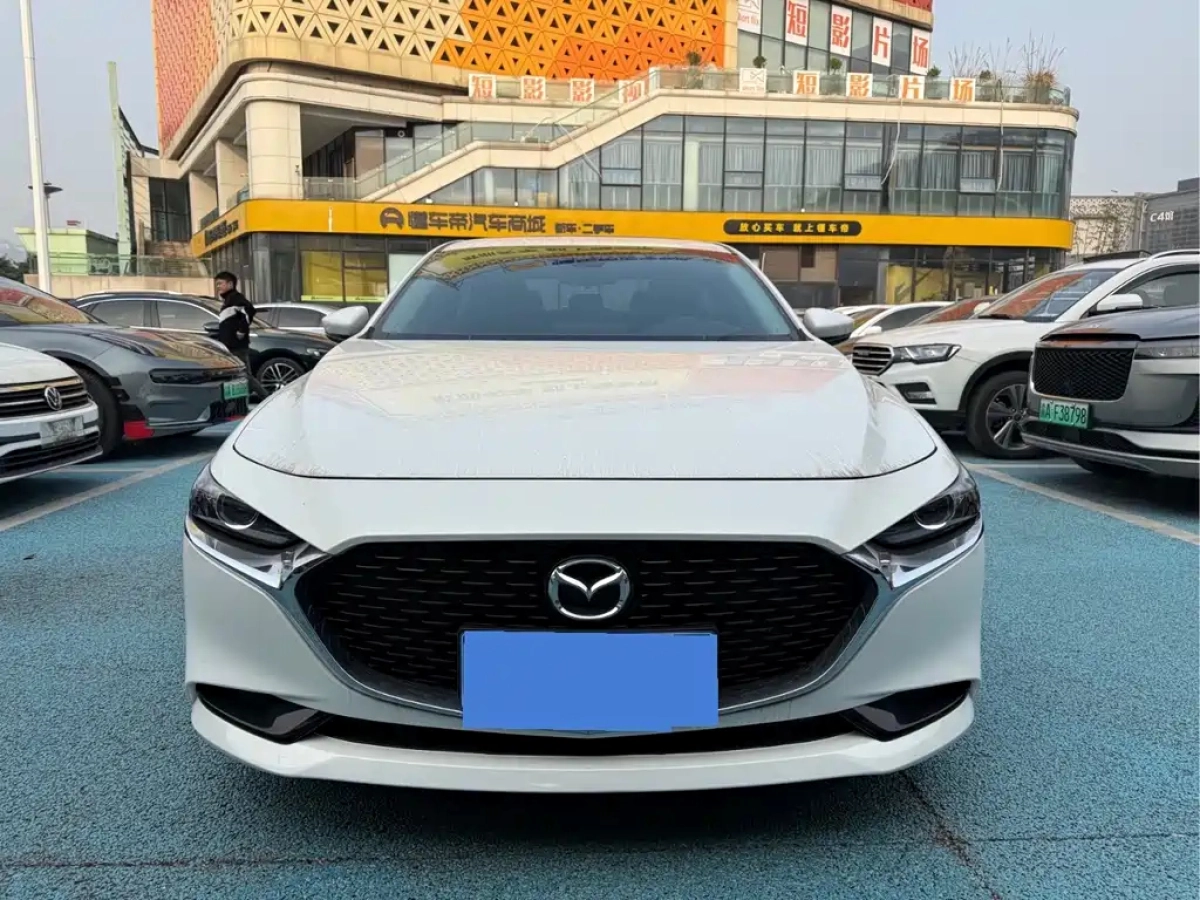 MAZDA 3 AXELA