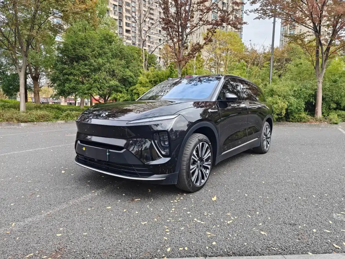 NIO ES8  2023