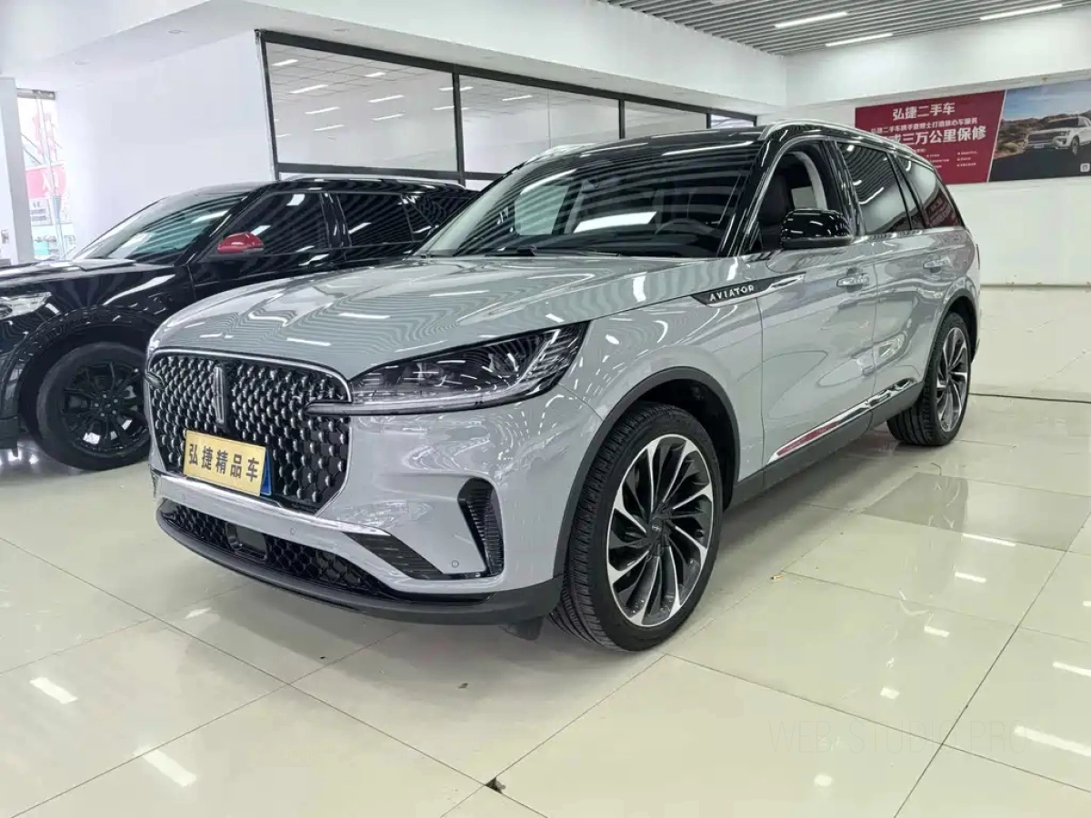 LINCOLN AVIATOR  2024