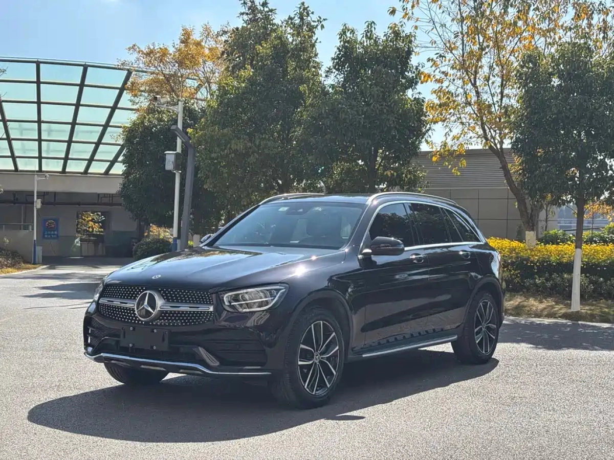 MERCEDES BENZ GLC