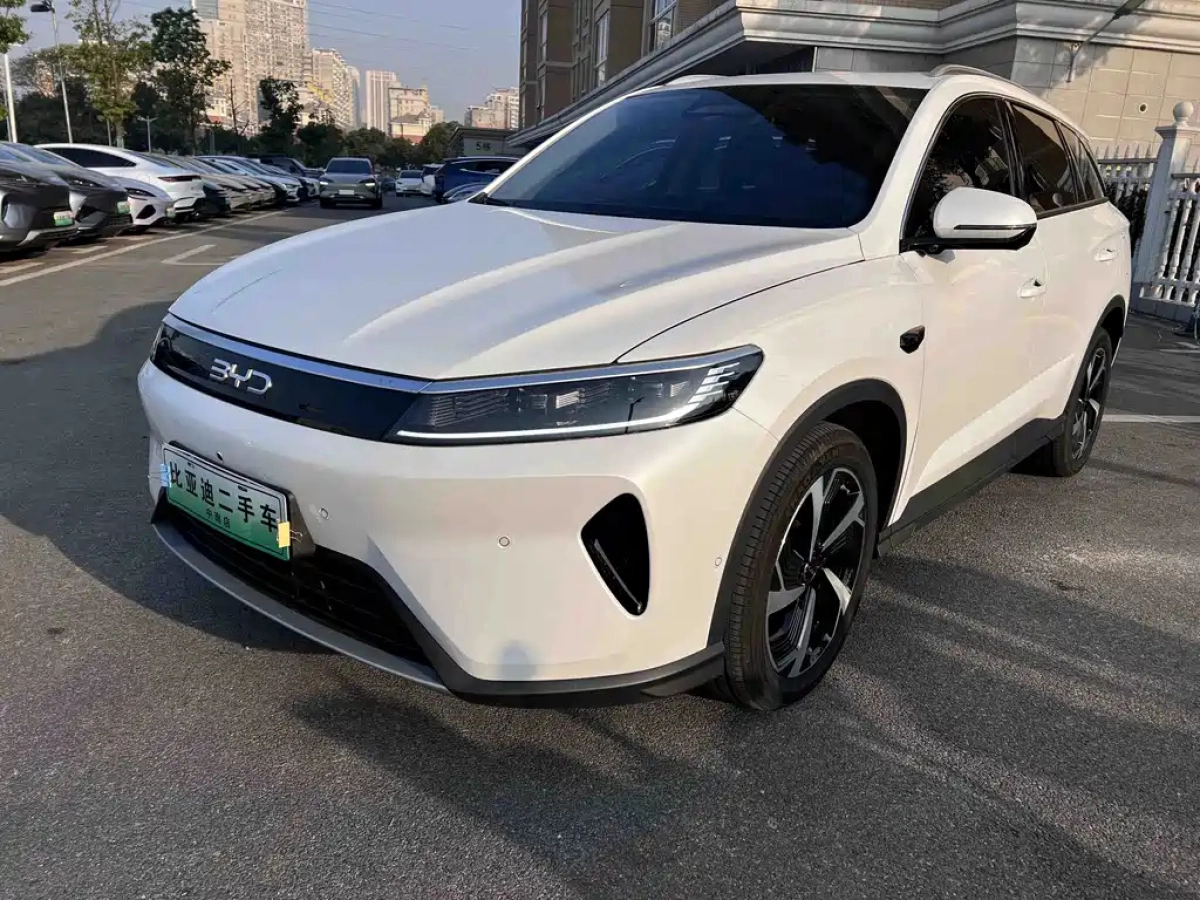 BYD SEALION 05 DM-I  2025