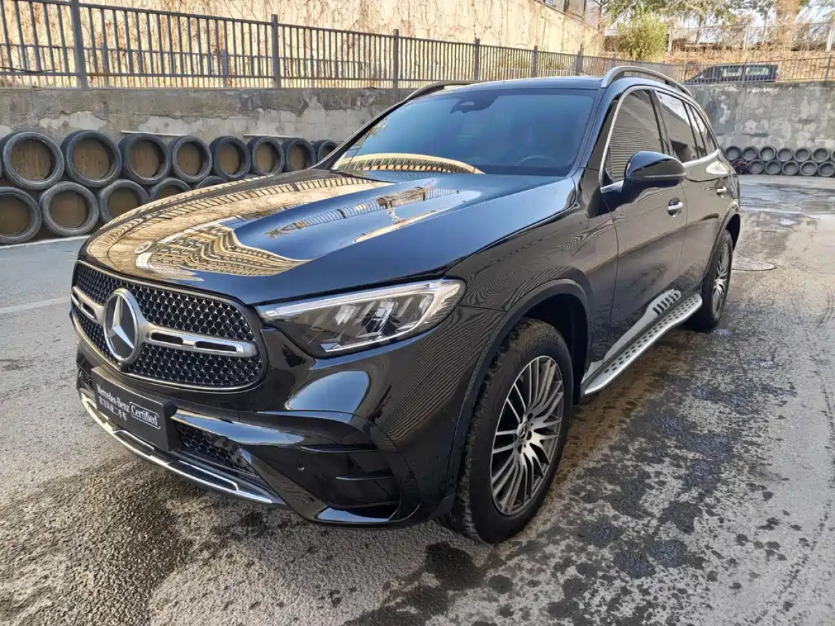 MERCEDES BENZ GLC