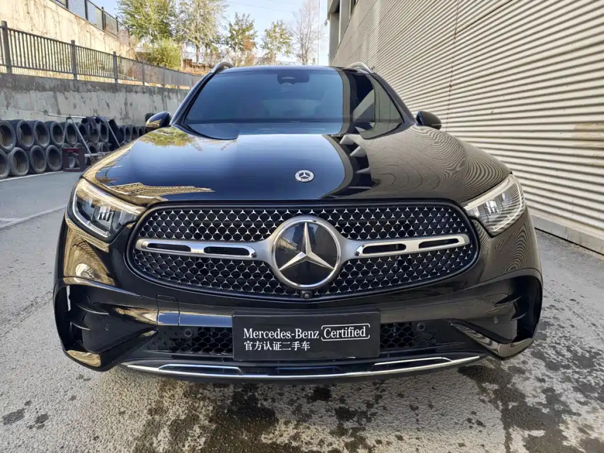 MERCEDES BENZ GLC