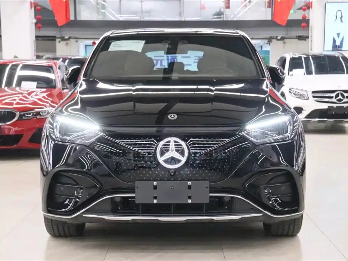 MERCEDES BENZ EQE SUV