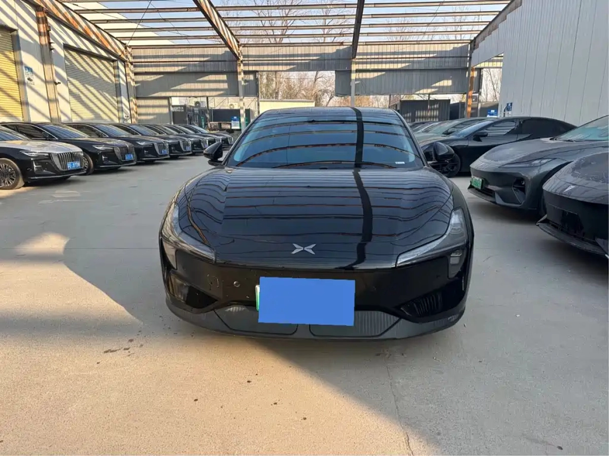 XPENG MOTORS MONA M03