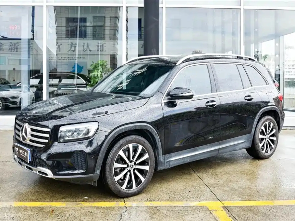 MERCEDES BENZ GLB