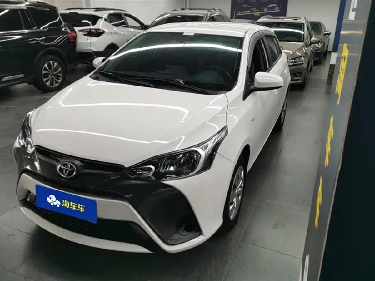 TOYOTA YARIS L INDULGENCE  2023