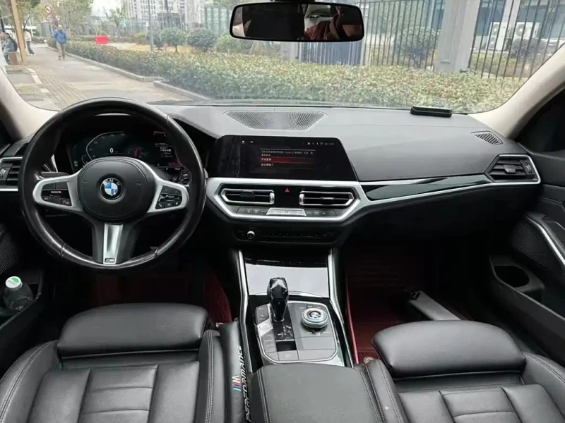 BMW 3-SERIES