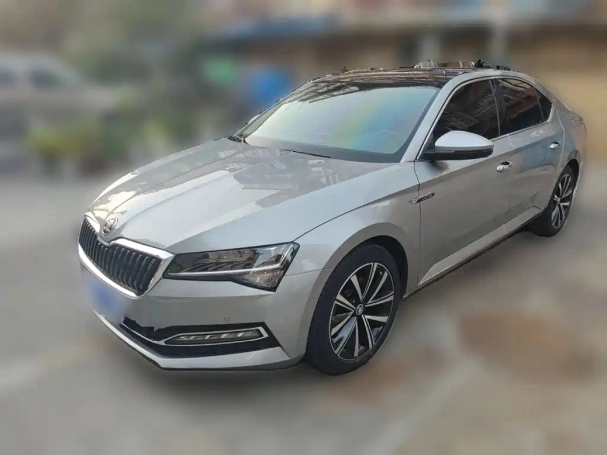 SKODA SUPERB  2024