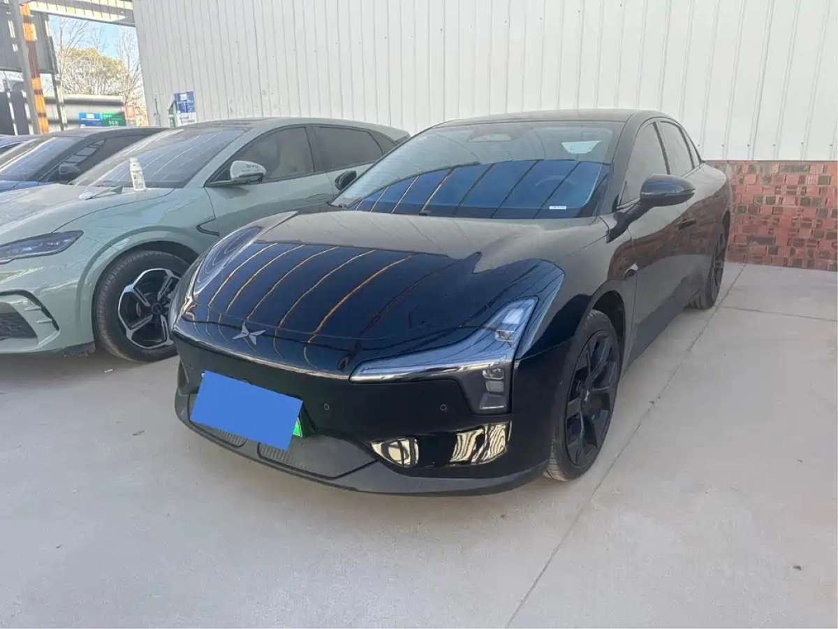 XPENG MOTORS MONA M03  2025