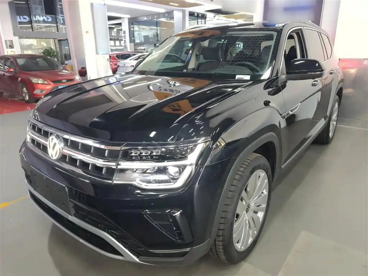 VOLKSWAGEN TERAMONT  2024