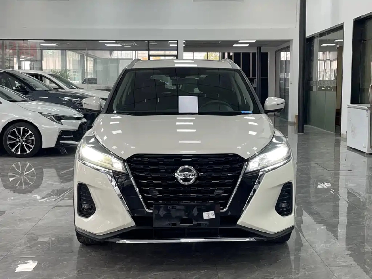 NISSAN KICKS