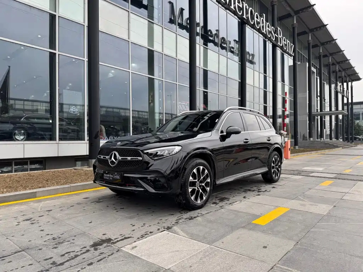 MERCEDES BENZ GLC