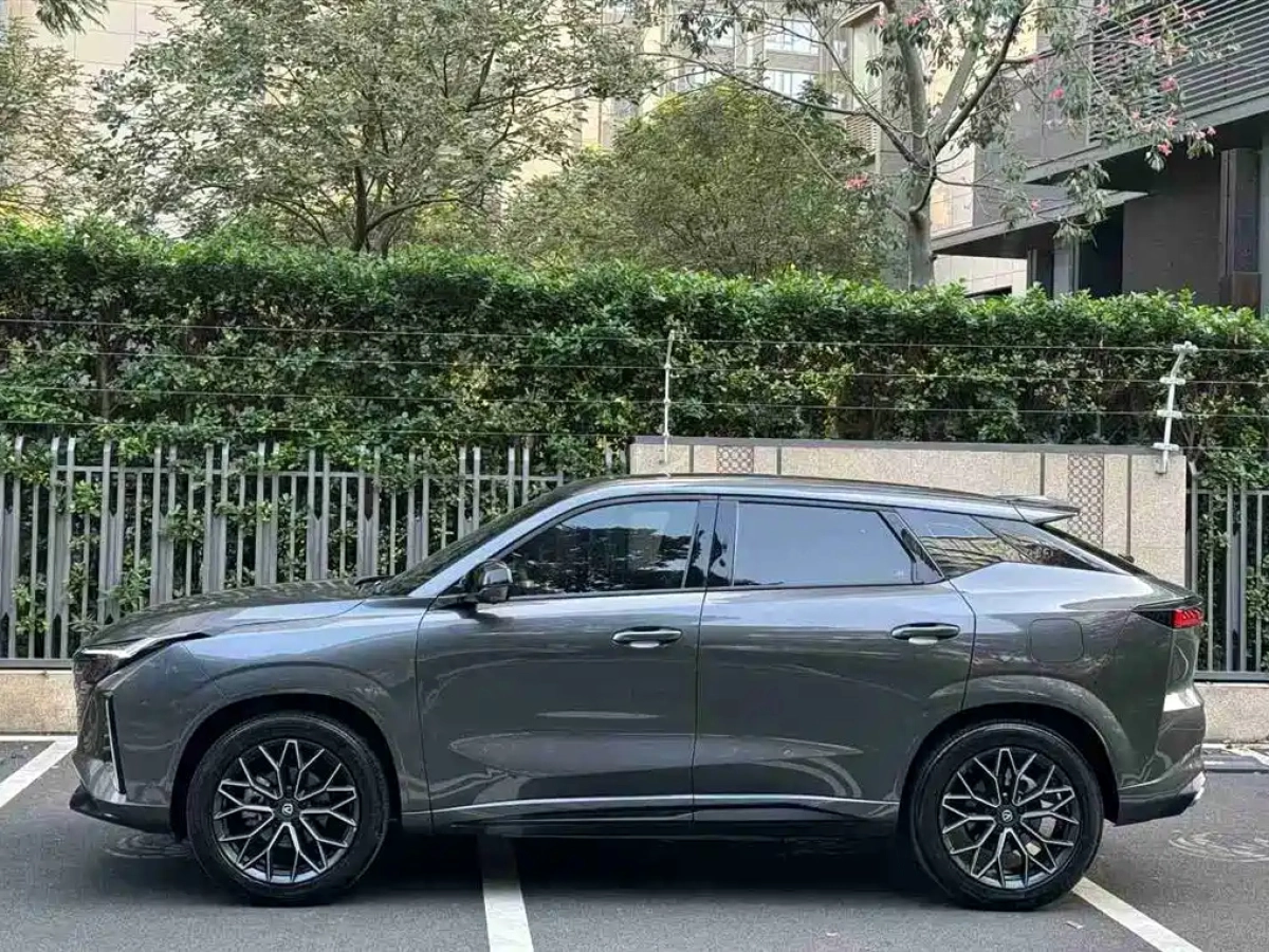 CHANGAN UNI-Z NEW ENERGY