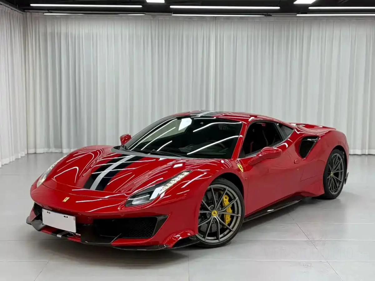 FERRARI 488