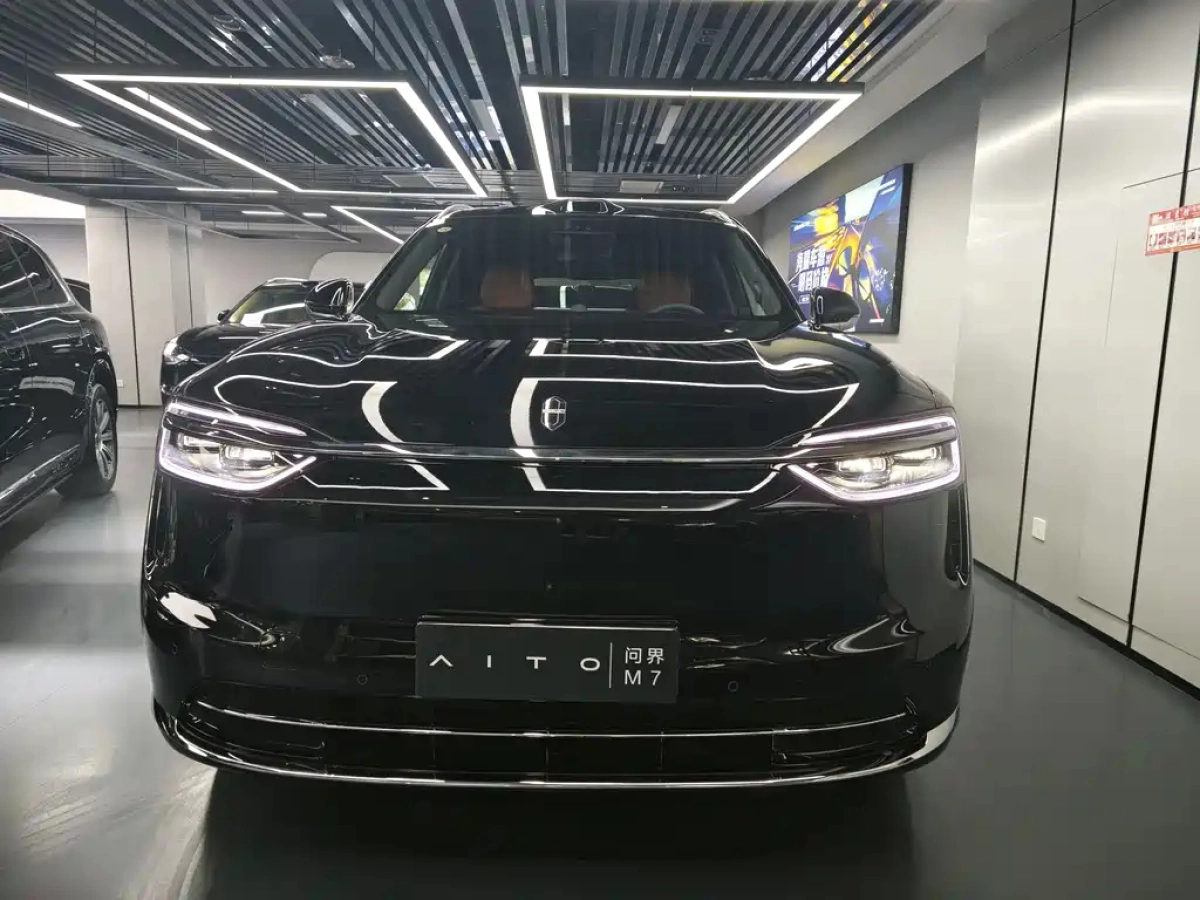 HUAWEI HARMON AITO M7  2025