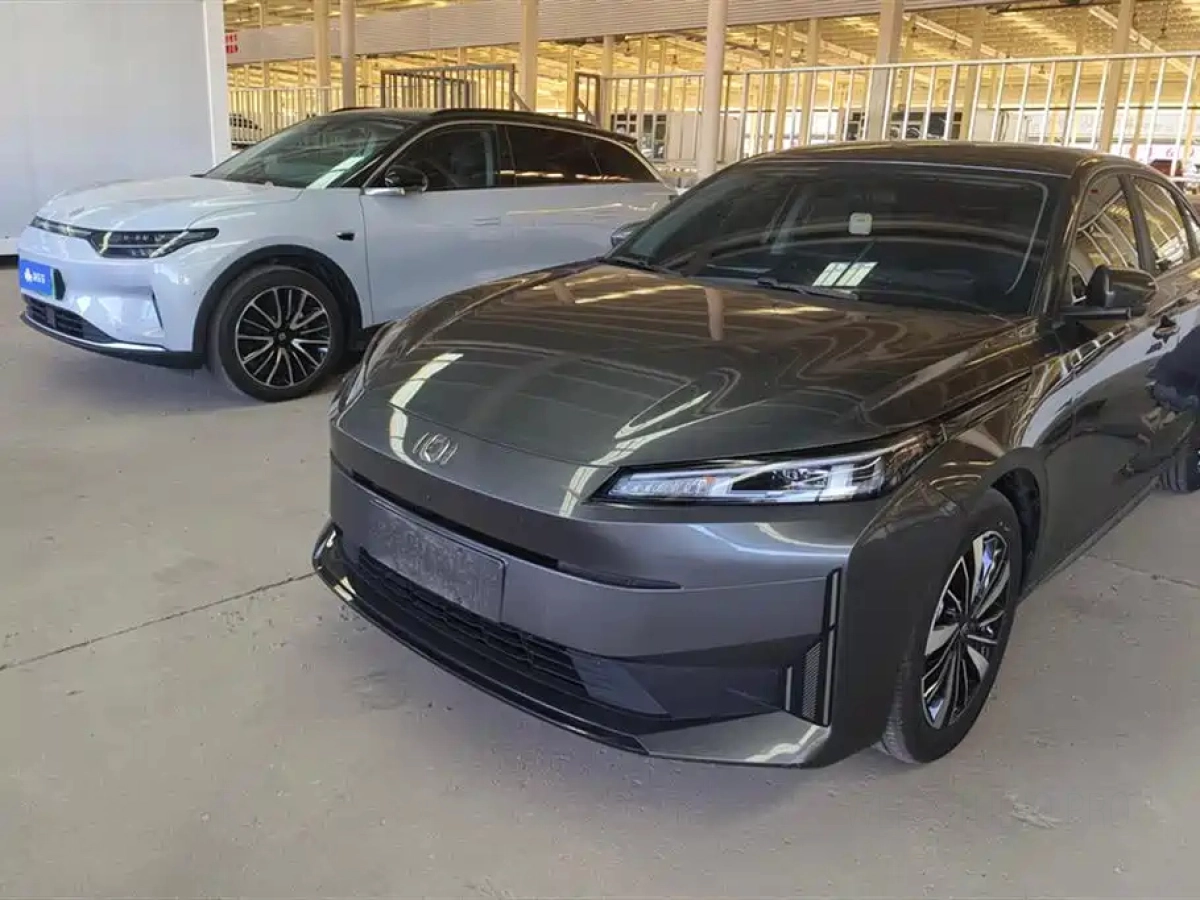 CHANGAN QIYUAN A05  2025