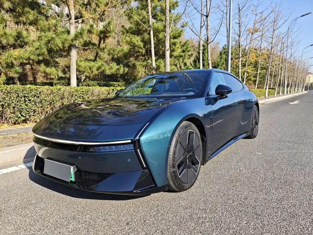 XPENG MOTORS P7  2025